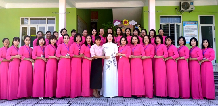 tập thể 1 - Sao chép.jpg